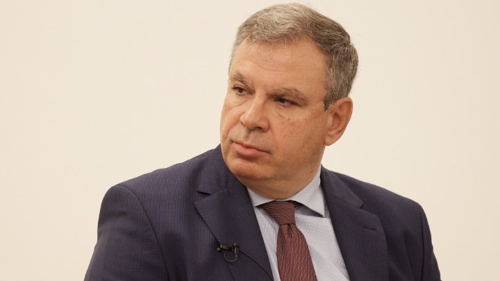 Βέττας: «Η οικονομία μπορεί να αναπτυχθεί εντυπωσιακά»