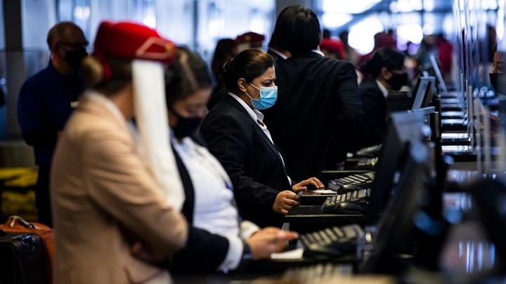 Η Qatar Airways δεν θα επιβιβάζει ταξιδιώτες από τη Νότια Αφρική
