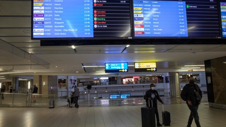 Παραλλαγή Όμικρον: Νέα μέτρα από Ισραήλ, Ελβετία, Κολομβία