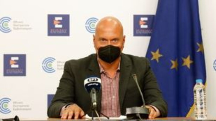 Θ. Ζαούτης: Πρέπει να επιμείνουμε στον εμβολιασμό (vid)
