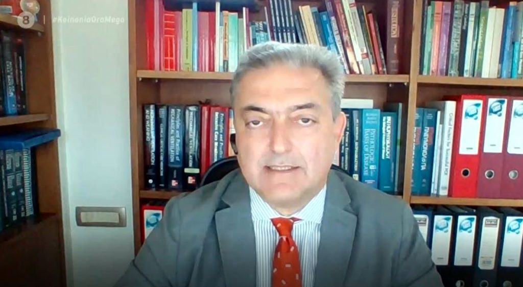 Βασιλακόπουλος: Αναμένονται δύσκολα Χριστούγεννα – Με αυτόν τον τρόπο θα τελειώναμε με την πανδημία σε ένα μήνα