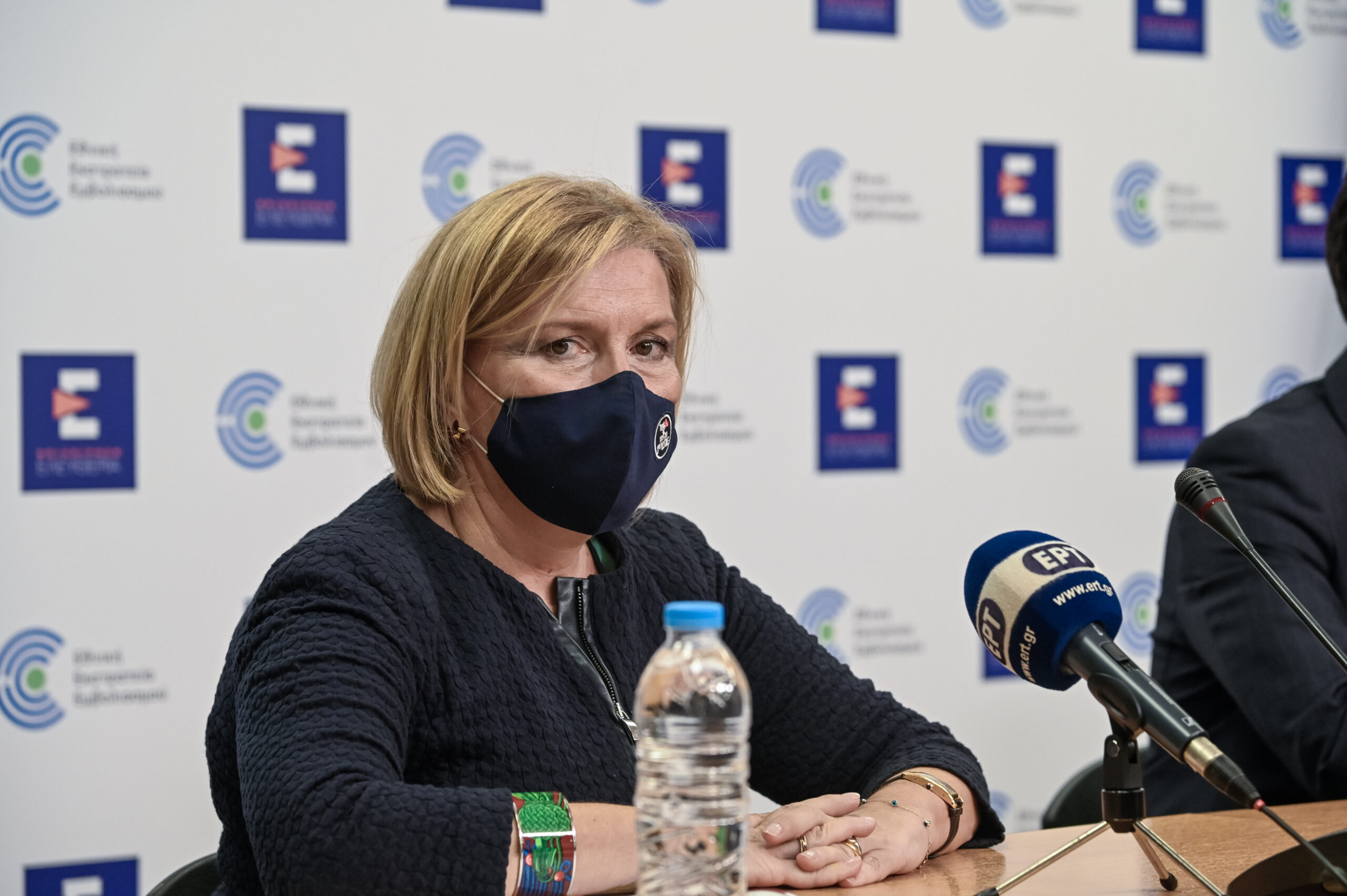 Γκάγκα: «Η πίεση στο ΕΣΥ θα συνεχιστεί» – Παπαευαγγέλου: «Πάνω από 50.000 τα ενεργά κρούσματα»