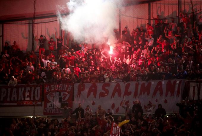 Πρόστιμο στον Ολυμπιακό για το ντέρμπι με τον Παναθηναϊκό (vid)