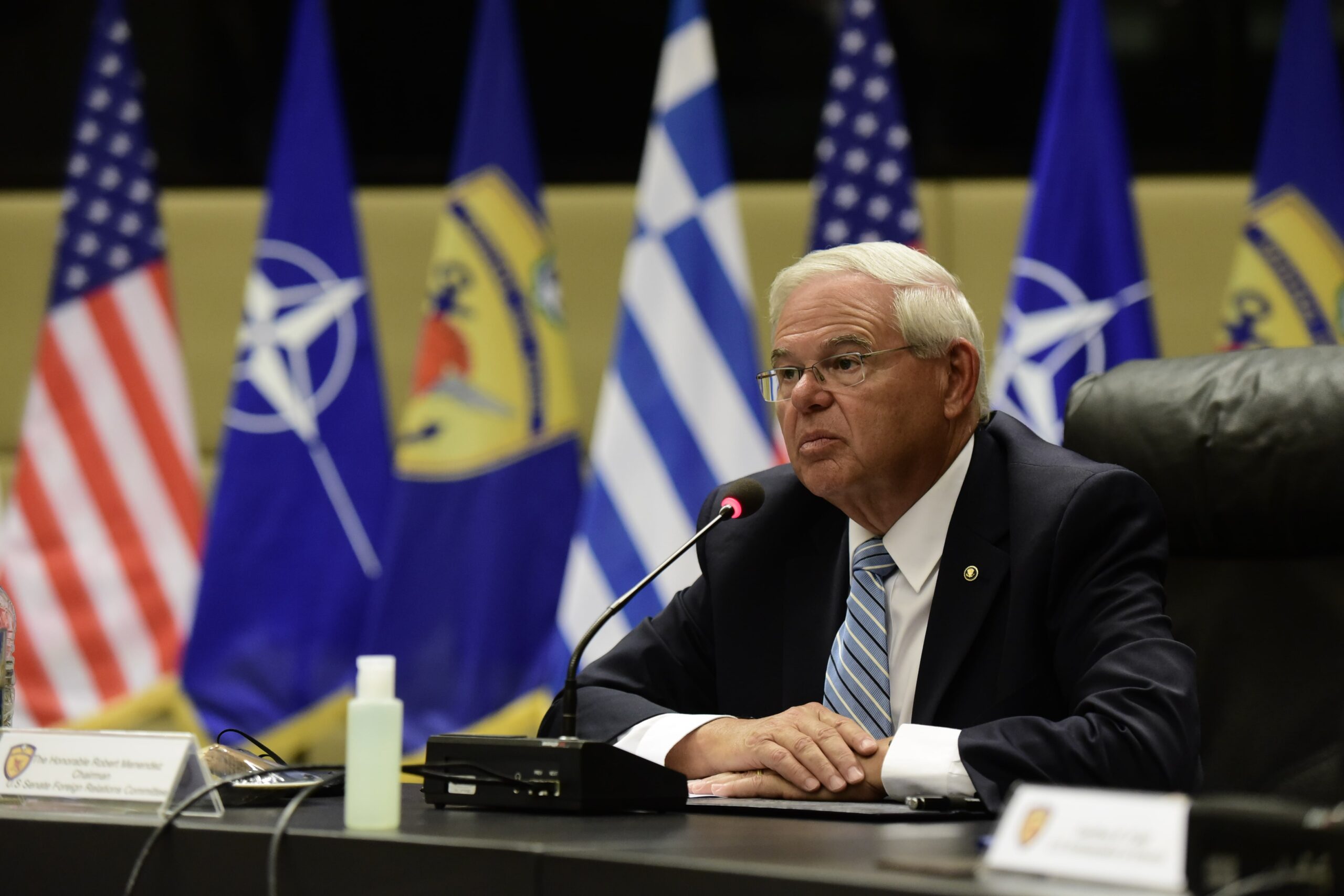 Αναβαθμίζεται η αμυντική συμφωνία Ελλάδας – ΗΠΑ – Πέρασε από τη Γερουσία το νομοσχέδιο Μενέντεζ