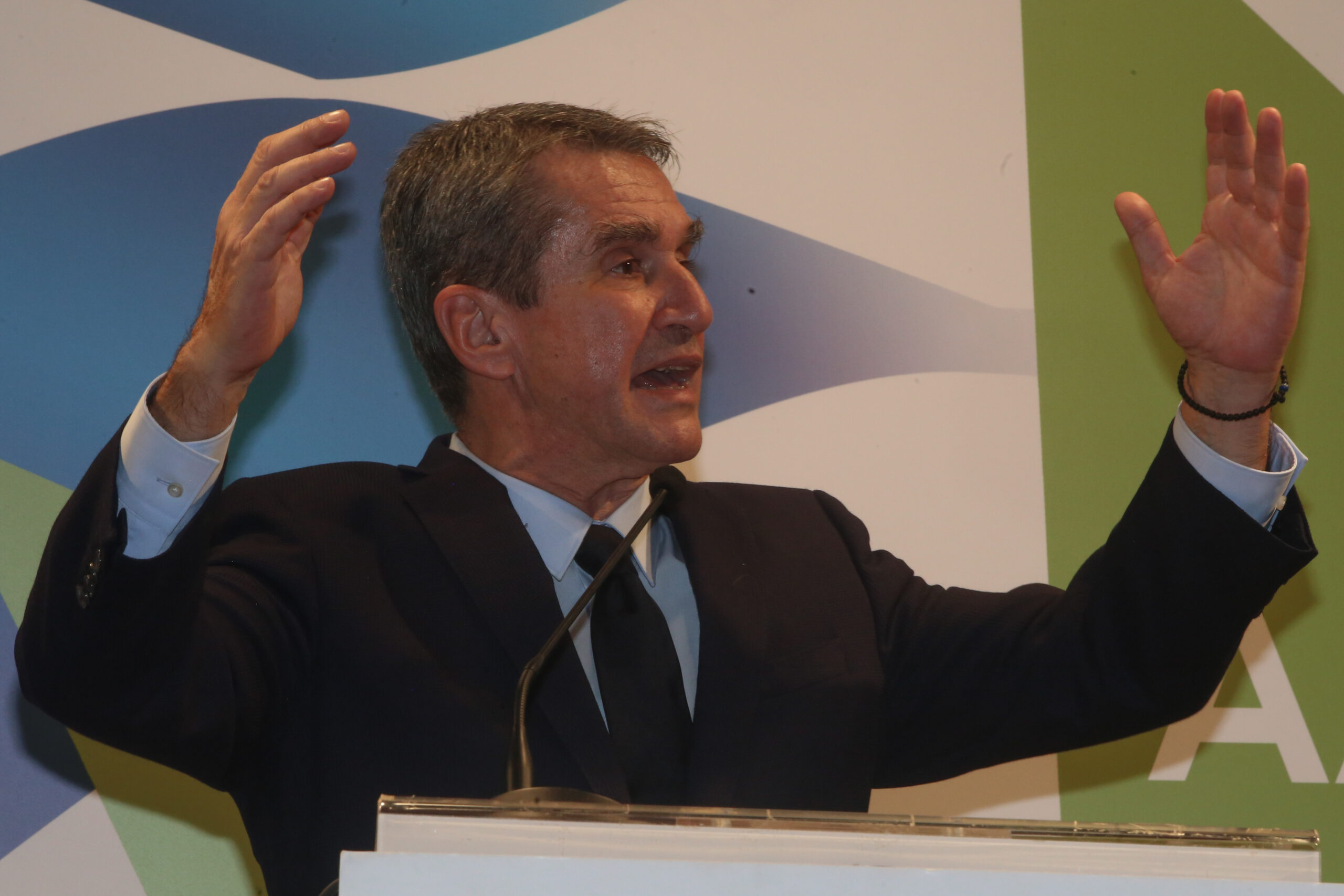 Λοβέρδος: «Θα είμαι παρών στο χώρο του Κέντρου της πολιτικής»