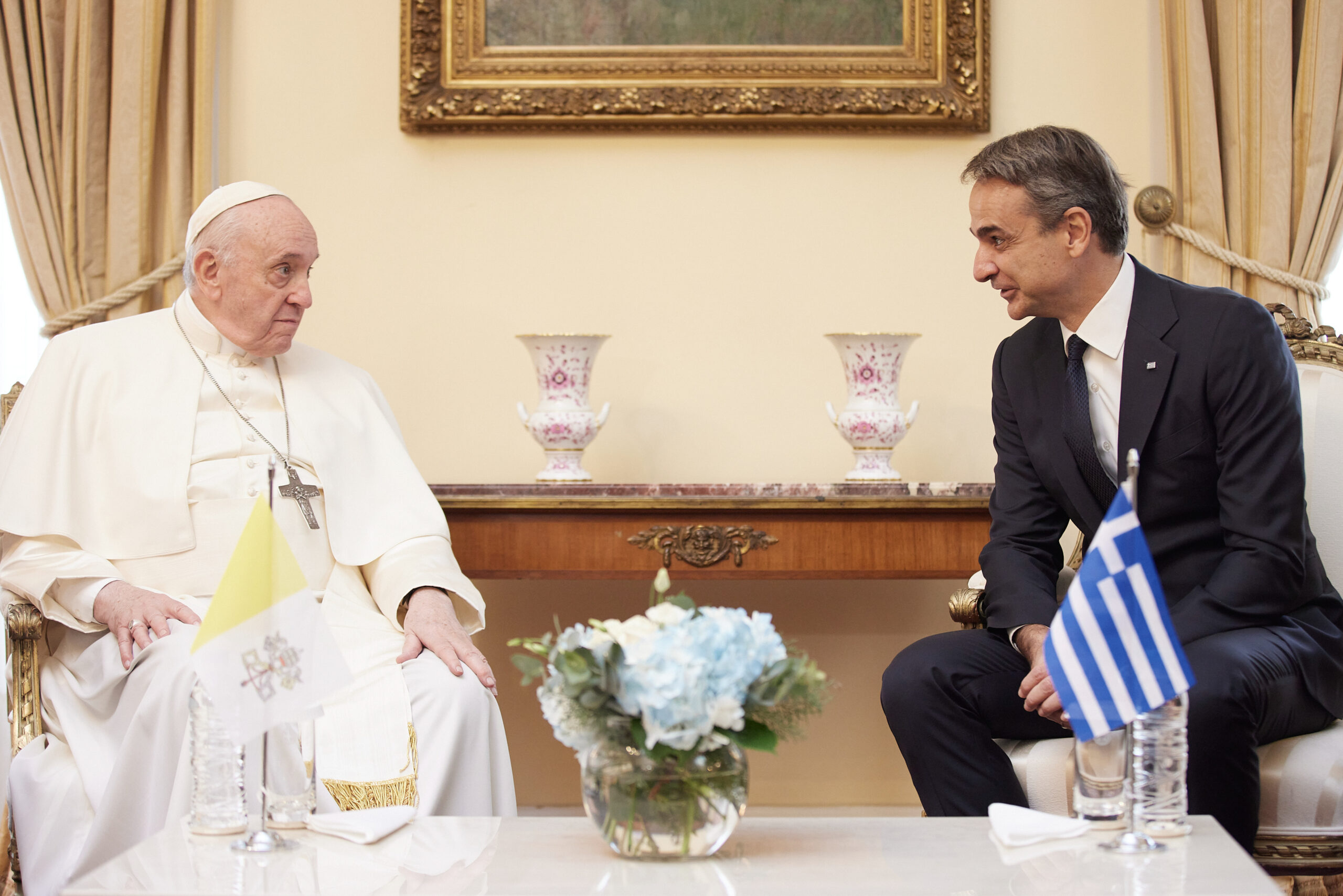Συνάντηση του Πρωθυπουργού με τον Πάπα Φραγκίσκο (pic & vid)
