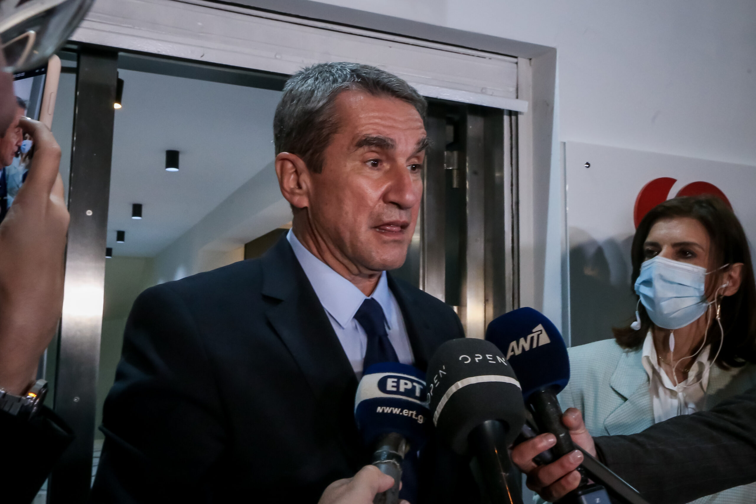 Ο Ανδρέας Λοβέρδος ιδρύει νέο κόμμα