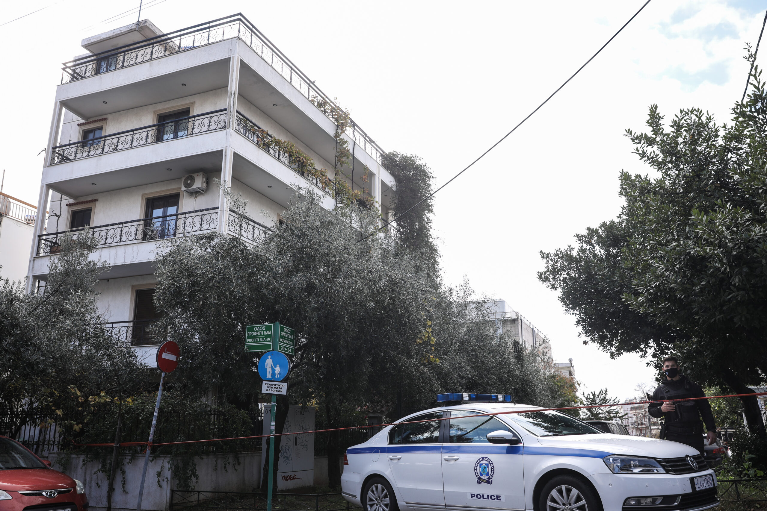 Nεκρά αδέρφια στο Νέο Ηράκλειο: «Αυτοκτονώ με δική μου ευθύνη» – Δείτε τι έγραφαν τα σημειώματα αυτοκτονίας