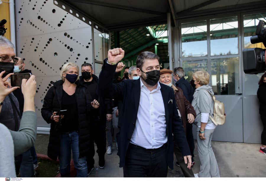 Εκλογές ΚΙΝΑΛ: Ψήφισε ο Νίκος Ανδρουλάκης – «Μεγάλη μέρα για το ΠΑΣΟΚ»