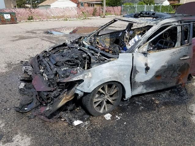 Πάτρα: Απολύθηκε και… έκαψε το εταιρικό αυτοκίνητο