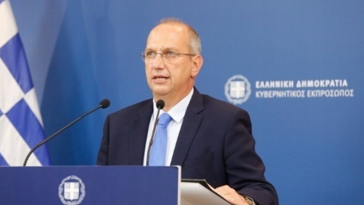 Οικονόμου: «Τα σχολεία θα ανοίξουν αν μας εγγυηθούν οι επιστήμονες ότι θα λειτουργήσουν με ασφάλεια» (vid)