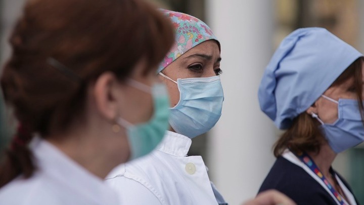 Κύπρος: Μόνο με rapid test 24 ωρών η είσοδος σε νυχτερινά κέντρα – Στο 40% η τηλεργασία