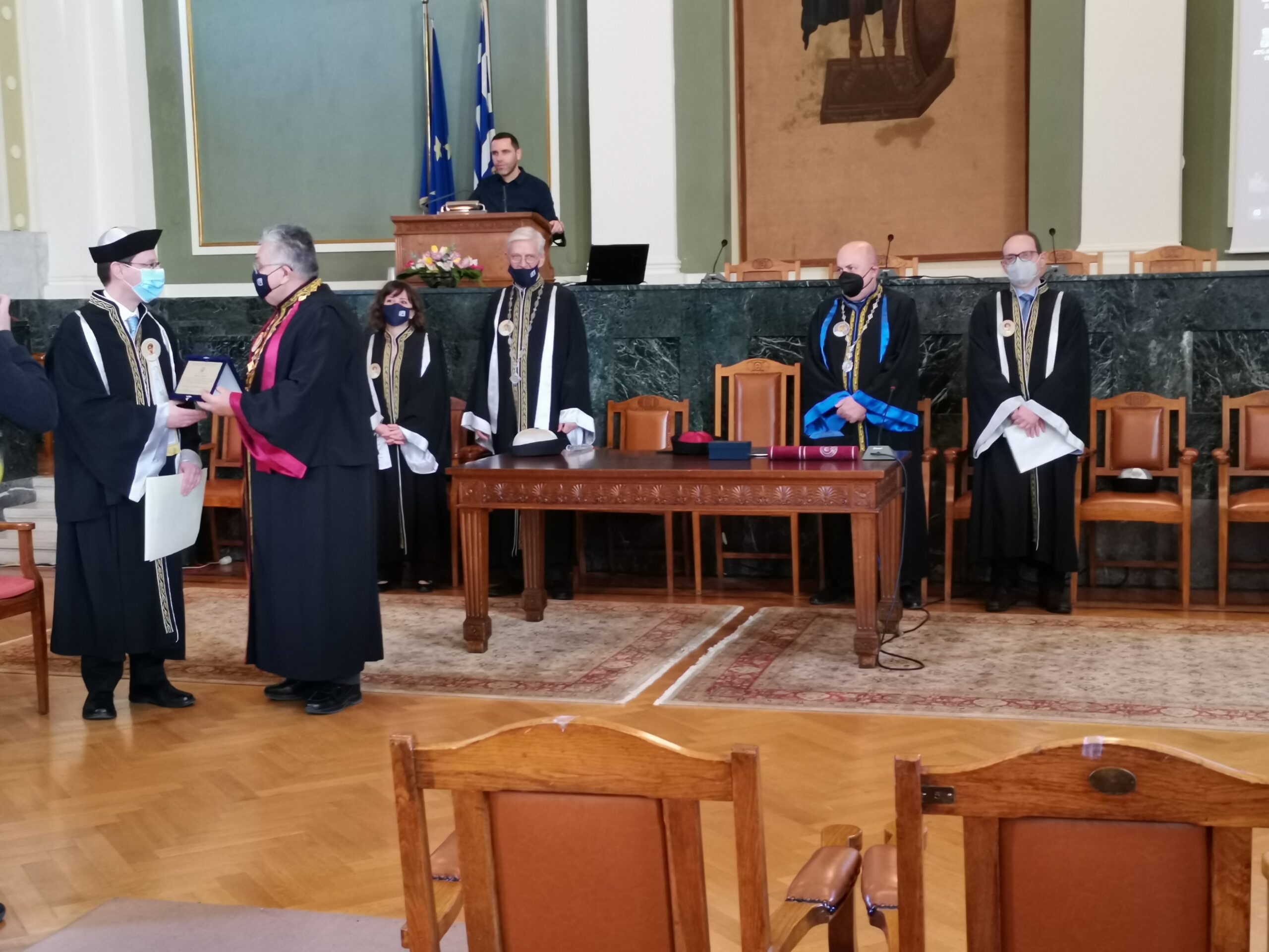 Οξφορδιανός μελετητής της αρχαίας ελληνικής ποίησης, πρεσβευτής των Κλασικών Σπουδών του ΑΠΘ