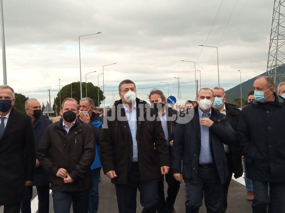 Θεσσαλονίκη: Τον νέο δρόμο  Θέρμης-Γαλάτιστα εγκαινίασε ο Κώστας Αχ. Καραμανλής (pics&vids)