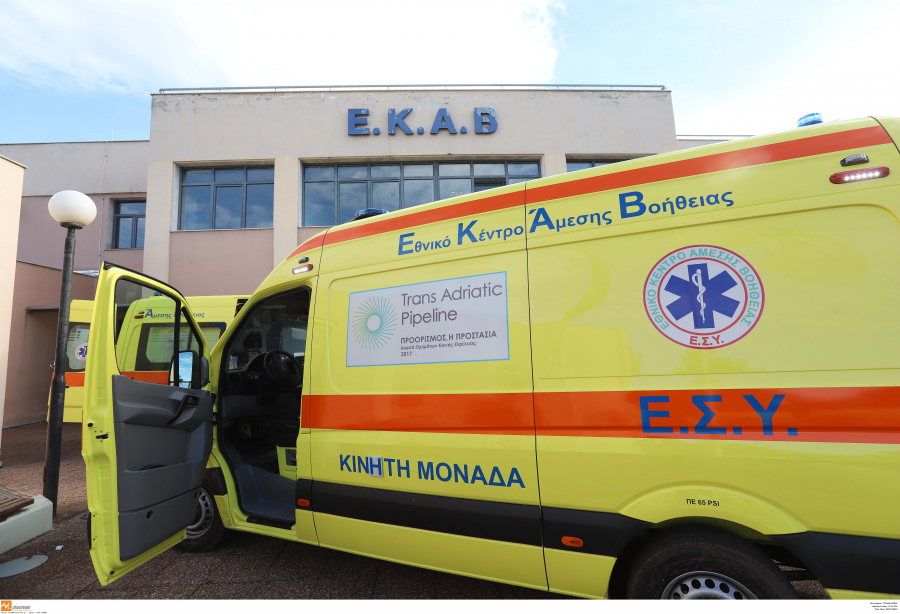Κρήτη: Γυναίκα παραλίγο να πνιγεί από μία μπουκιά κοτόπουλου