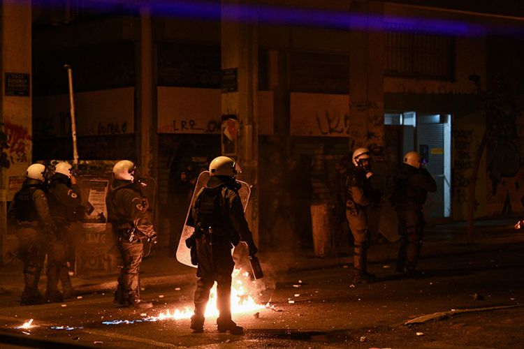 Επεισόδια στην Πανεπιστημιούπολη στου Ζωγράφου κατά τη διάρκεια της πορείας για το Πολυτεχνείο