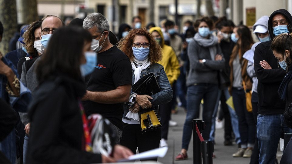Τζανάκης: Σταδιακή κατάργηση της μάσκας μετά το Πάσχα (vid)