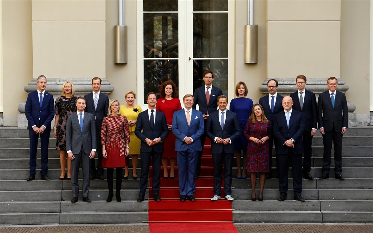 Ολλανδία: Σχηματίστηκε η νέα κυβέρνηση Ρούτε
