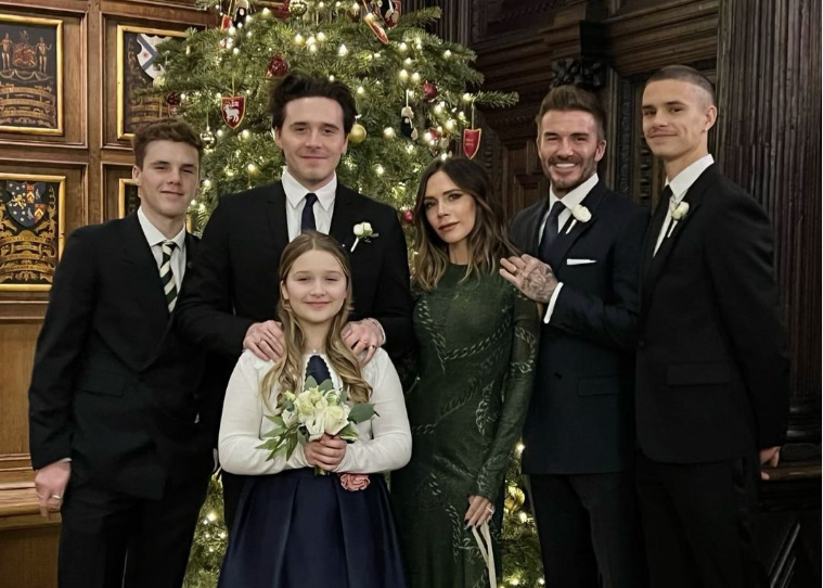 David Beckham: Εύχεται χρόνια πολλά μαζί με την οικογένειά του (vid)