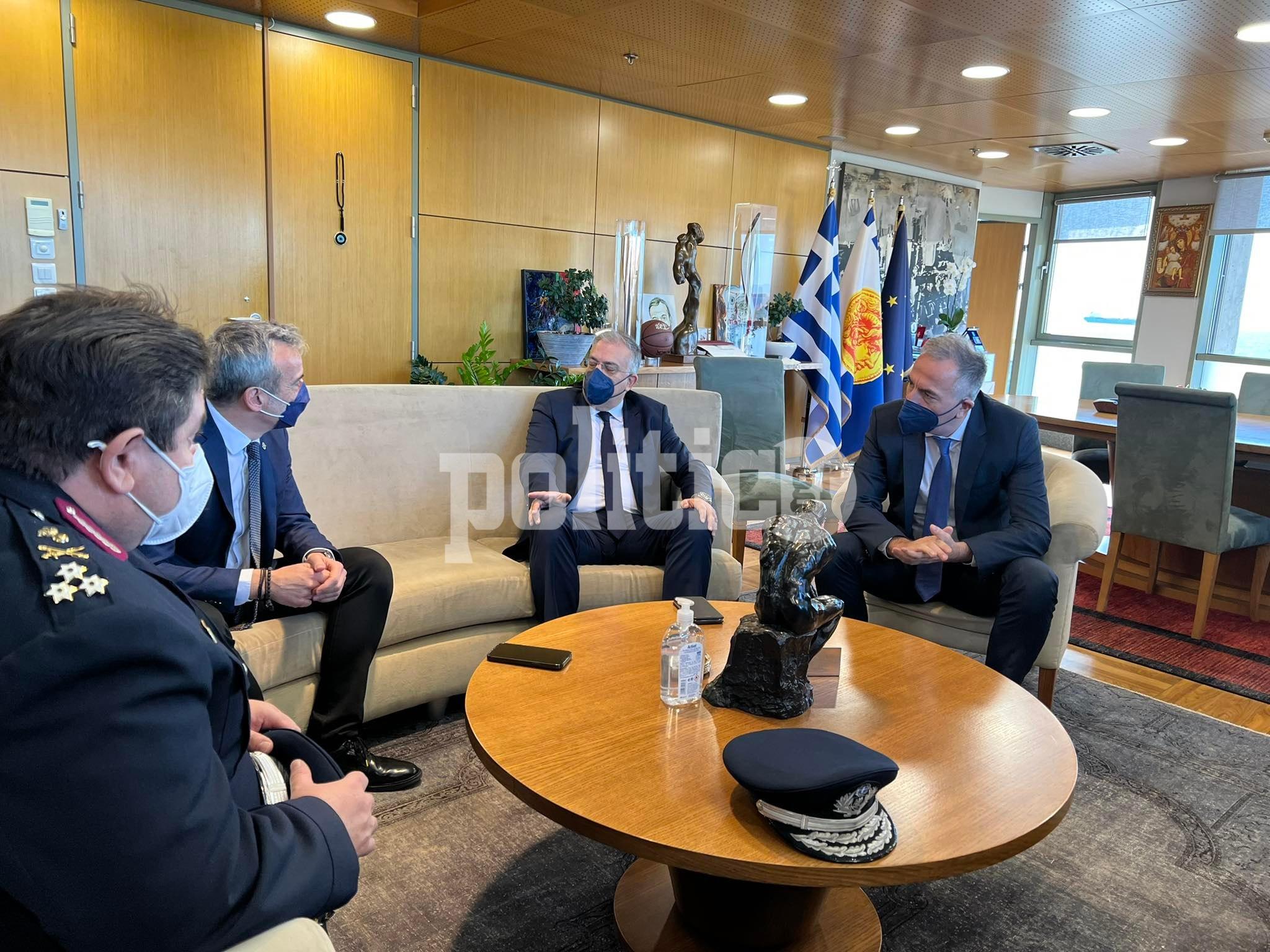 Θεοδωρικάκος από δημαρχείο Θεσσαλονίκης: «Κάνουμε τα πάντα για να ενισχύουμε το αίσθημα ασφαλείας των πολιτών» (pics & vids)