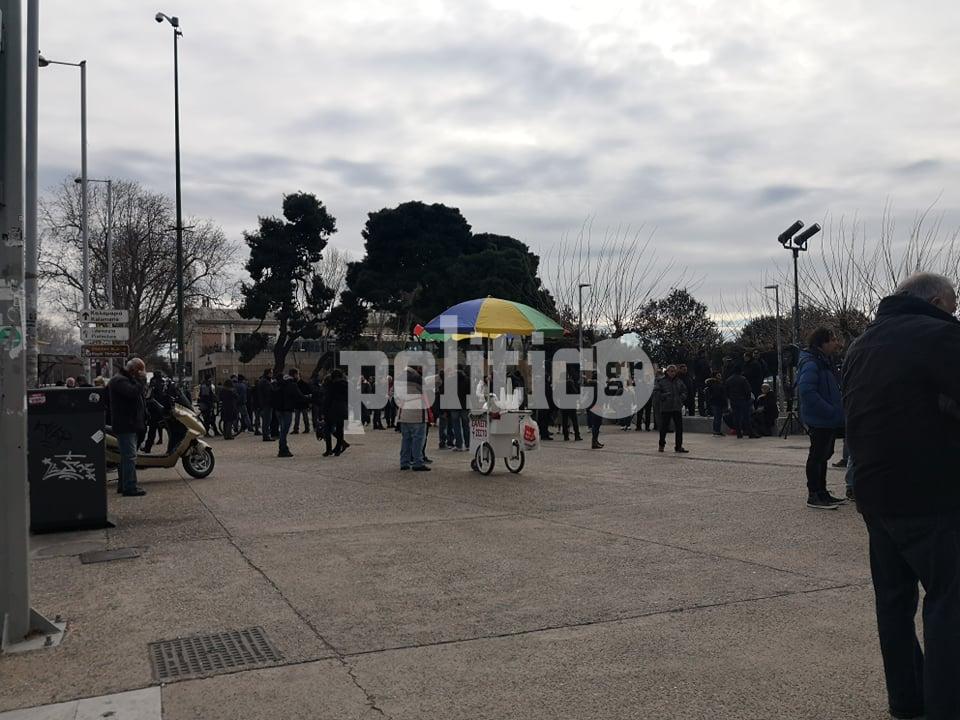 Θεσσαλονίκη: Συγκέντρωση αντιεμβολιαστών στον Λευκό Πύργο (pic & vid)
