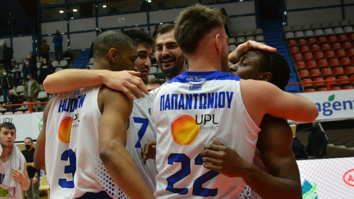 Νικήτρια η Λάρισα μετά από δραματικό φινάλε