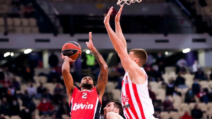Ολυμπιακός – Ερυθρός Αστέρας 72-76: Αήττητο ήταν και πάει