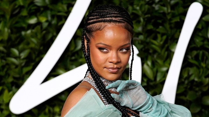 Rihanna: Δώρισε 15 εκατ. δολ. σε οργανώσεις κλιματικής δικαιοσύνης (vid)