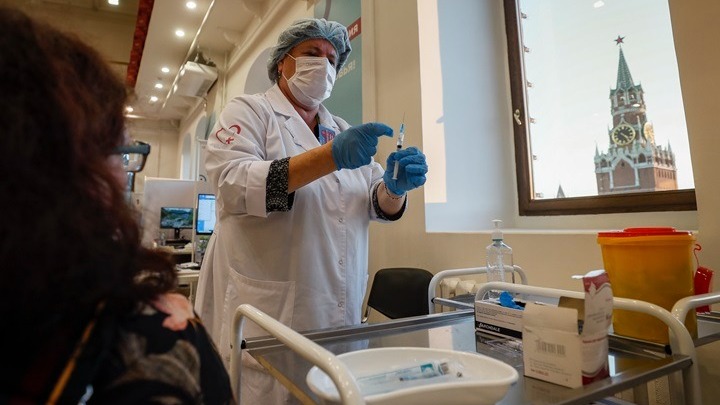 Ο ΕΜΑ αξιολόγησε θετικά τις κλινικές δοκιμές του εμβολίου Sputnik-V