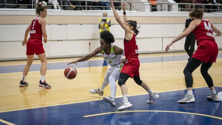 Ολυμπιακός: Πρόκριση στα προημιτελικά του Eurocup γυναικών