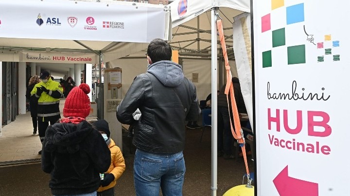 Ιταλία: Σχεδόν 190.000 κρούσματα Covid-19 το τελευταίο 24ωρο