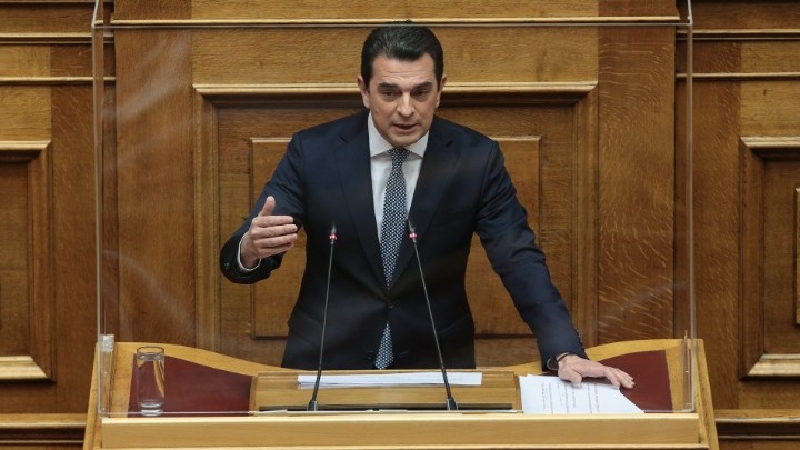 Σκρέκας για μέτρα στήριξης και ενεργειακή κρίση: «Οι επιδοτήσεις μπαίνουν και αναδρομικά στους λογαριασμούς»