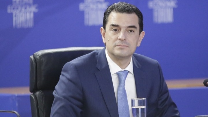 Σκρέκας: «Όλες οι διακοπές ρεύματος θα έχουν αποκατασταθεί μέχρι το βράδυ»