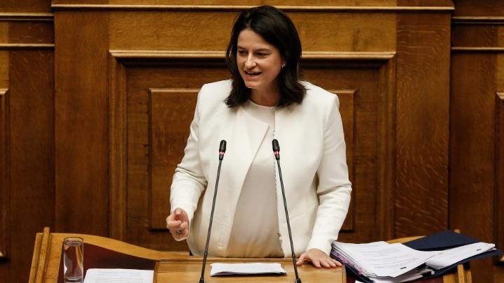 Η Νίκη Κεραμέως είχε «τηλεδιάσκεψη» με μαθητές από το Άργος