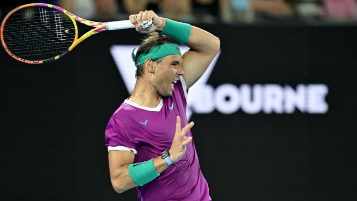Ναδάλ: «Ο Τζόκοβιτς πρέπει να ξαναπαίξει σε Grand Slam είτε είναι εμβολιασμένος είτε όχι»
