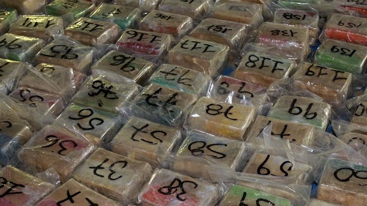 Κατάσχεση 1,5 τόνου κοκαΐνης από το Πολεμικό Ναυτικό της Γουινέας