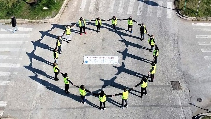 Θέρμη: Συμβολικοί δράση για την επίσπευση οδικών έργων