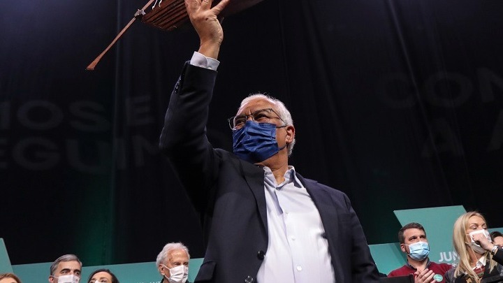 Σε κλίμα πολιτικής αβεβαιότητας και ρεκόρ μολύνσεων η Πορτογαλία