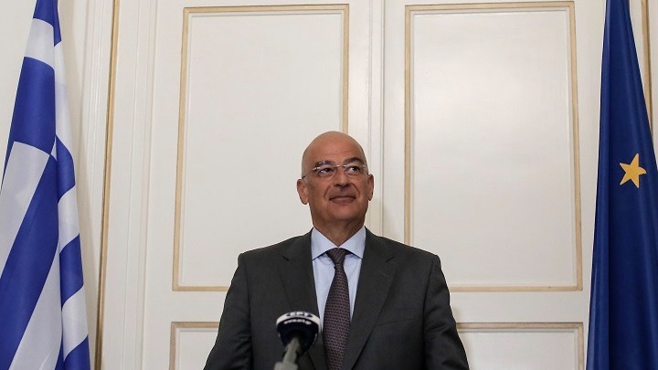 Συγχαρητήρια Δένδια στη Ρομπέρτα Μετσόλα