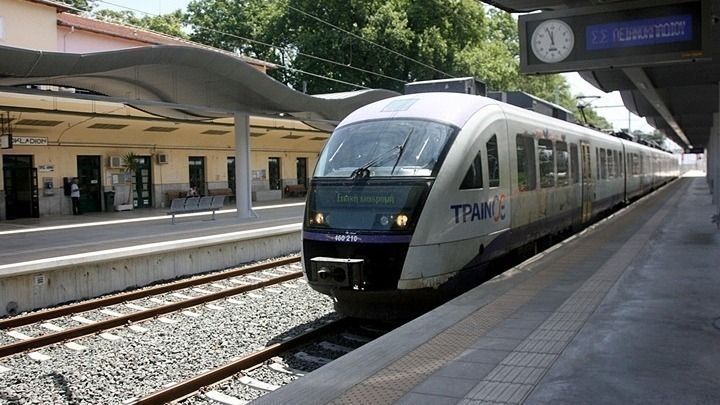 ΤΡΑΙΝΟΣΕ: Σύγκρουση μηχανής με αμαξοστοιχία κοντά στη Λειβαδιά