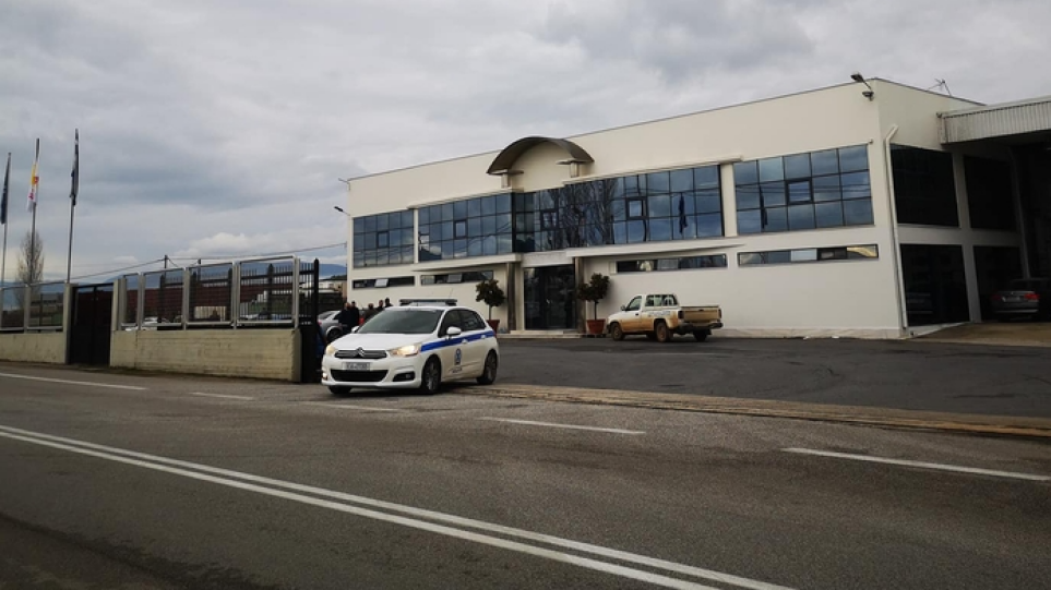 Θρήνος στo Ναύπλιο: 49χρονος αυτοκτόνησε με όπλο μέσα στο εργοστάσιο που δούλευε