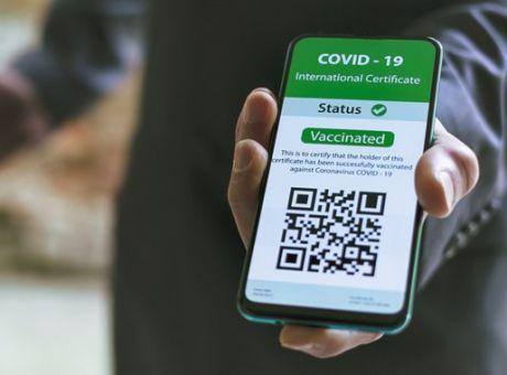 Ανεμβολίαστοι από Δευτέρα όσοι δεν έχουν κάνει την τρίτη δόση στο 7μηνο