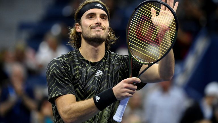 Δρόμο για τον τελικό του Australian Open ανοίγει ο Τσιτσιπάς
