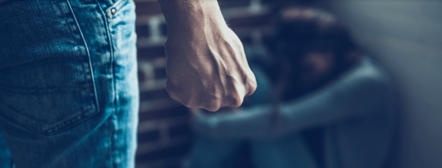 Πάτρα: Γυναίκα έπεσε θύμα βίας από τον άνδρα της – Ενημέρωσε με μήνυμα την Αστυνομία