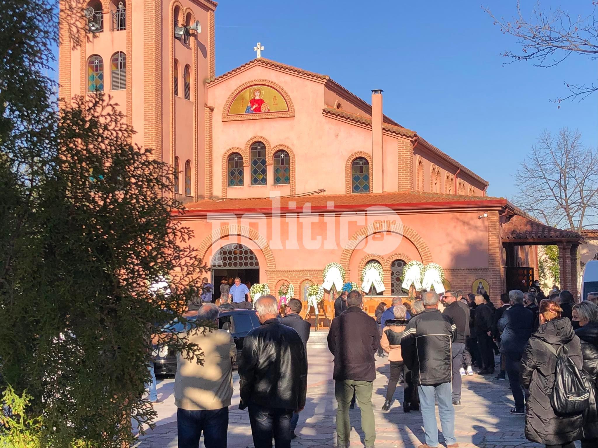Νέα Μαγνησία: Μια κιθάρα και ένα αρκουδάκι θα συντροφεύουν τα δυο παιδιά στο τελευταίο τους ταξίδι