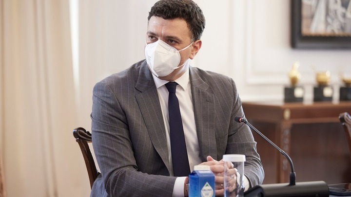 Κικίλιας: Θα δεχθούμε Έλληνες ομογενείς και Ουκρανούς πρόσφυγες – Οι εικόνες που βλέπουμε είναι γροθιά στο στομάχι