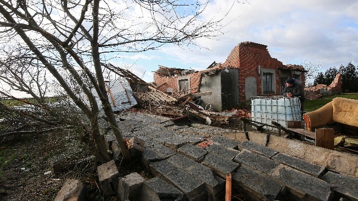 Ιταλία: Εκκενώνεται η Ίσκια λόγω κακοκαιρίας – 11 νεκροί και ένας αγνοούμενος