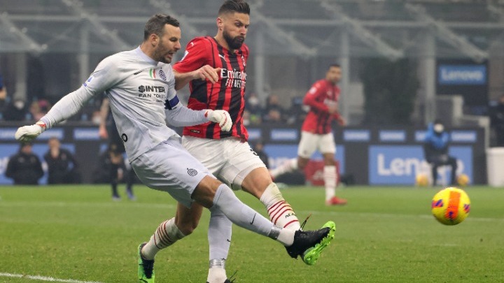 Ίντερ – Μίλαν 1-2: Σπουδαία ανατροπή με υπογραφή Ζιρού