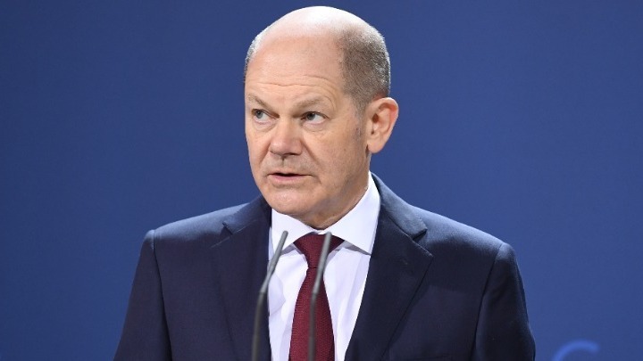 Όλαφ Σολτς: «Θα δράσουμε ενωμένοι με κυρώσεις που θα επιβληθούν από την ΕΕ, τις ΗΠΑ και το ΝΑΤΟ»