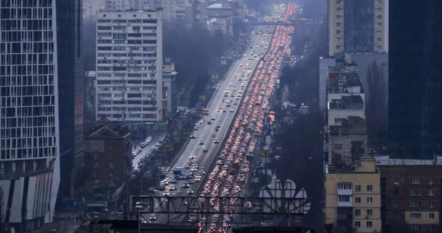 Πόλεμος στην Ουκρανία: Ο δήμαρχος του Κιέβου ανακοίνωσε απαγόρευση κυκλοφορίας στην πρωτεύουσα
